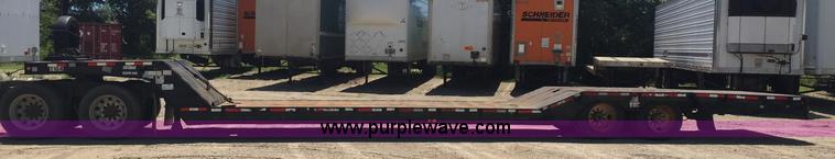 image for item J1750 1999 Trail-Eze drop deck trailer