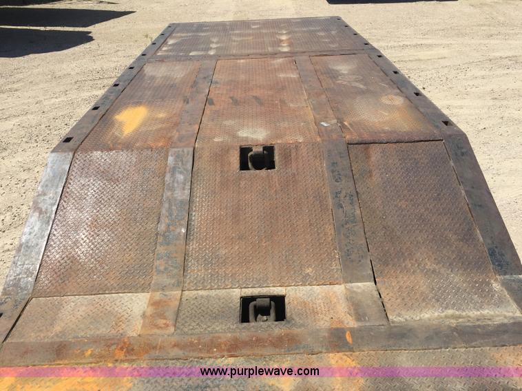 image for item J1750 1999 Trail-Eze drop deck trailer