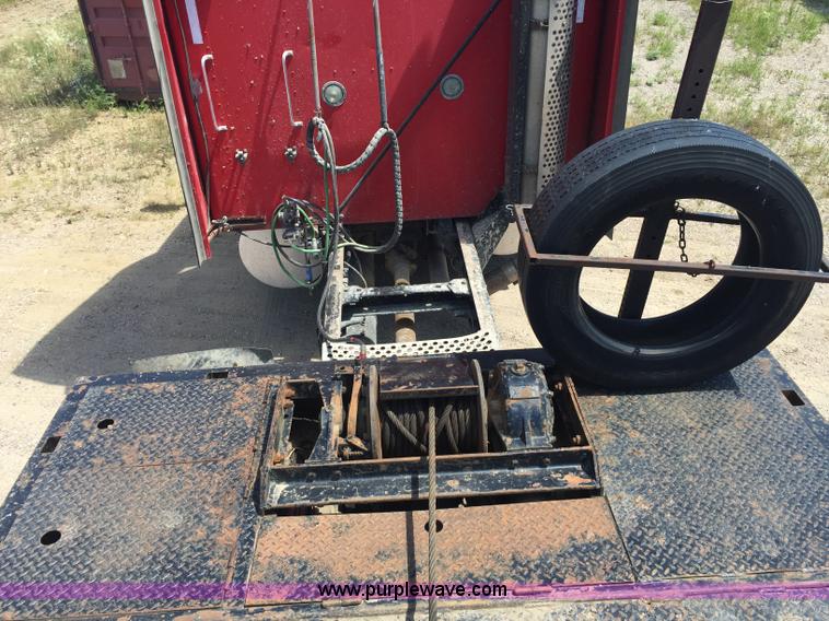 image for item J1750 1999 Trail-Eze drop deck trailer