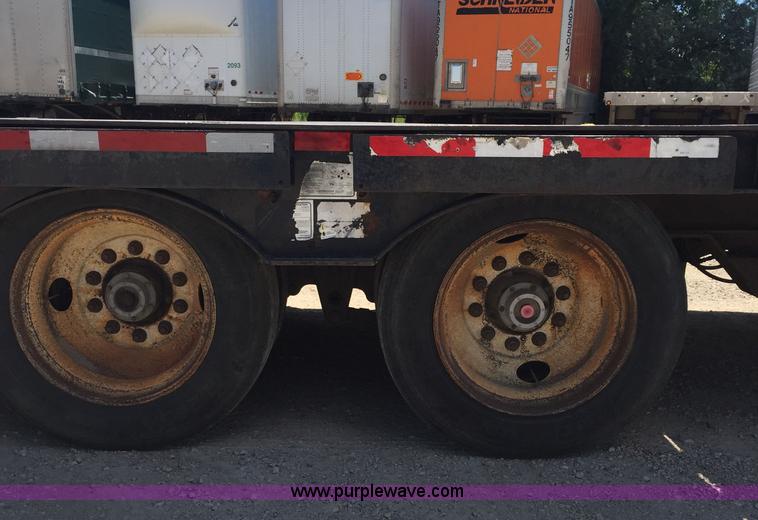 image for item J1750 1999 Trail-Eze drop deck trailer