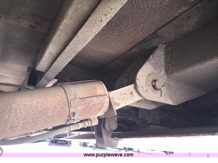 image for item J1750 1999 Trail-Eze drop deck trailer