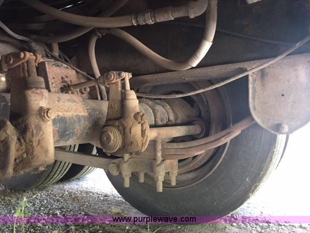 image for item J1750 1999 Trail-Eze drop deck trailer