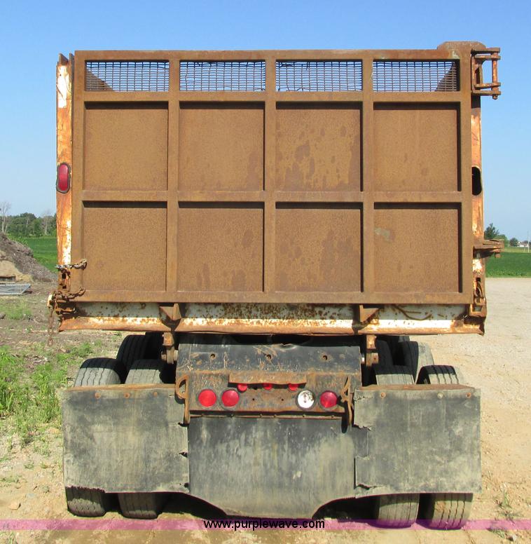 image for item J1757 2000 Midland end dump trailer