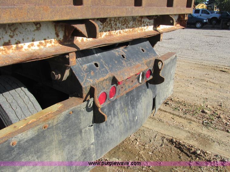 image for item J1757 2000 Midland end dump trailer