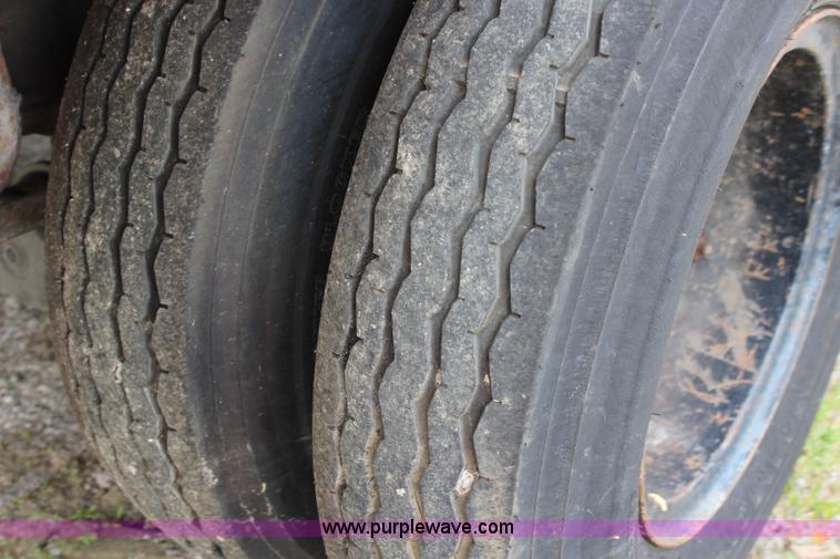 image for item J5862 1977 Budd equipment trailer