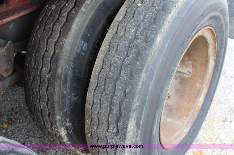 image for item J5862 1977 Budd equipment trailer