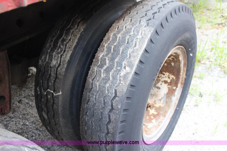 image for item J5862 1977 Budd equipment trailer