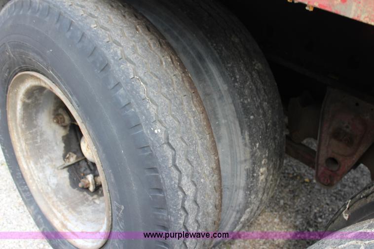 image for item J5862 1977 Budd equipment trailer