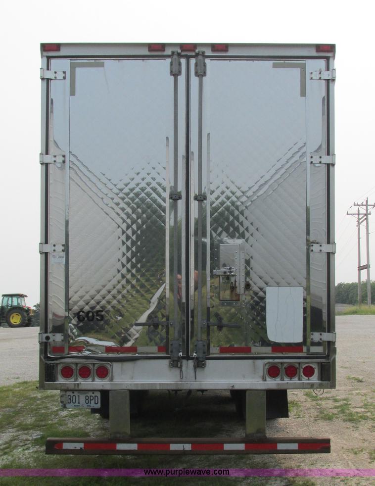 image for item J8551 2007 Wabash refrigerated van trailer