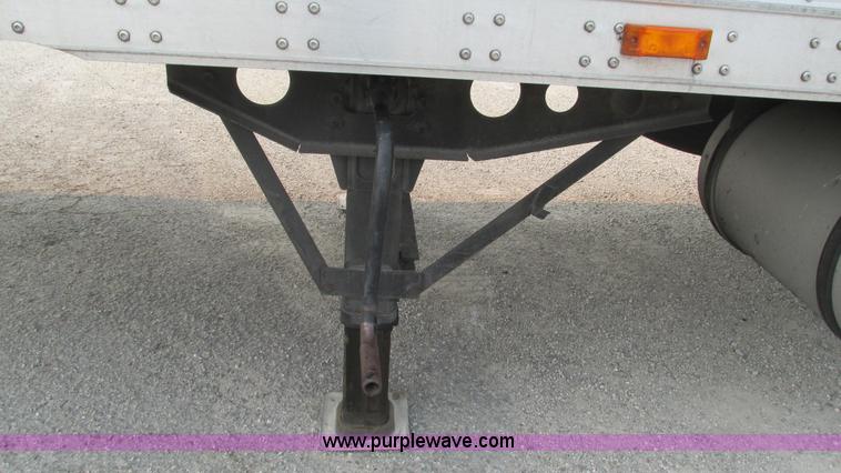 image for item J8551 2007 Wabash refrigerated van trailer