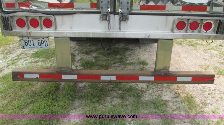 image for item J8551 2007 Wabash refrigerated van trailer