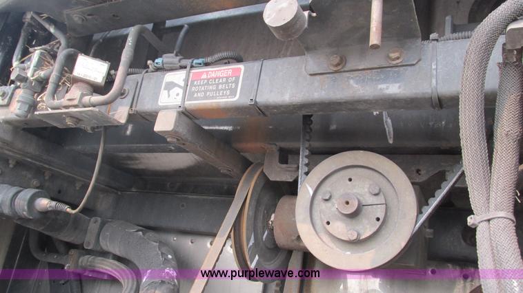 image for item J8551 2007 Wabash refrigerated van trailer