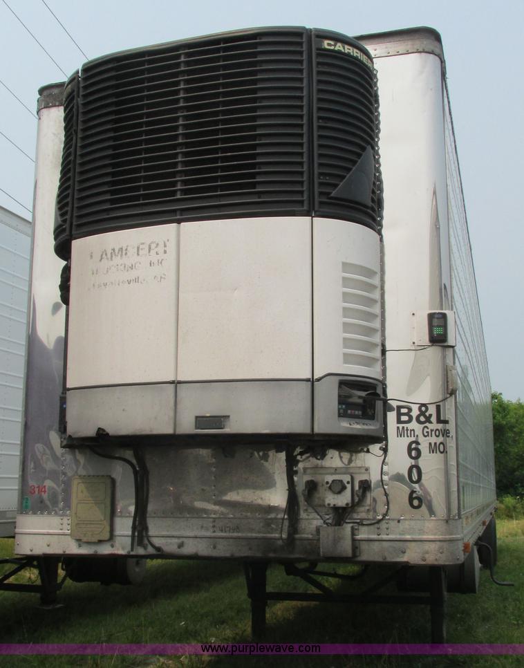image for item J8552 2007 Wabash refrigerated van trailer