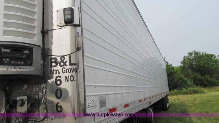 image for item J8552 2007 Wabash refrigerated van trailer