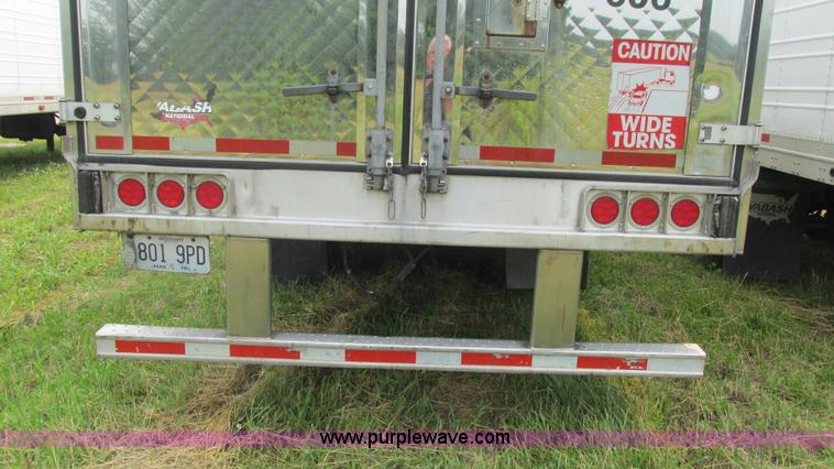 image for item J8552 2007 Wabash refrigerated van trailer