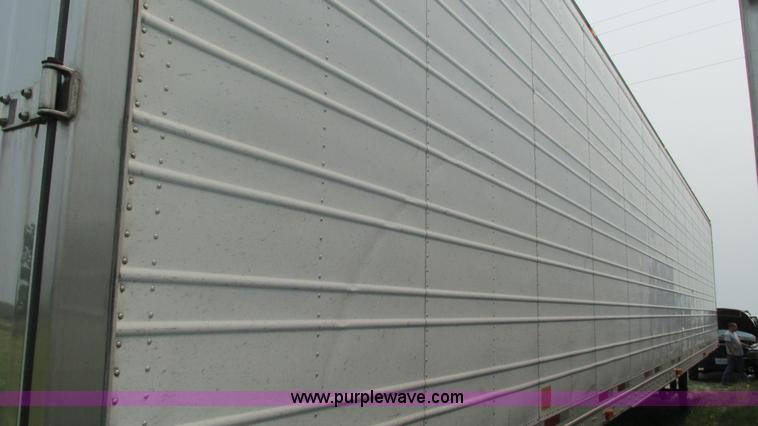 image for item J8552 2007 Wabash refrigerated van trailer