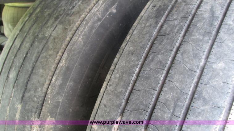 image for item J8552 2007 Wabash refrigerated van trailer