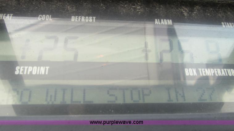 image for item J8552 2007 Wabash refrigerated van trailer