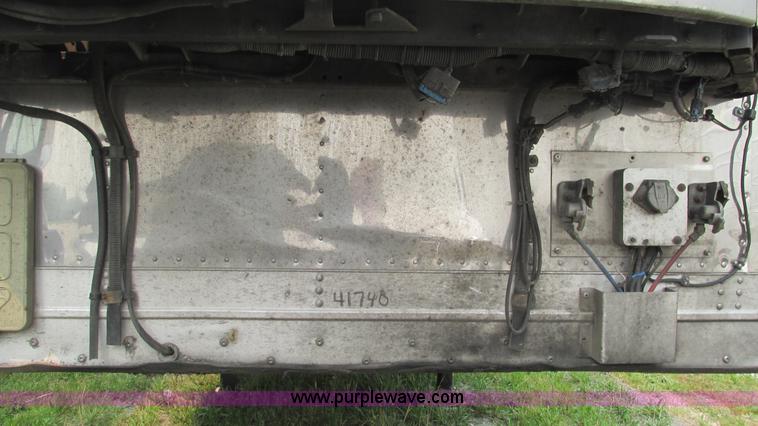 image for item J8552 2007 Wabash refrigerated van trailer