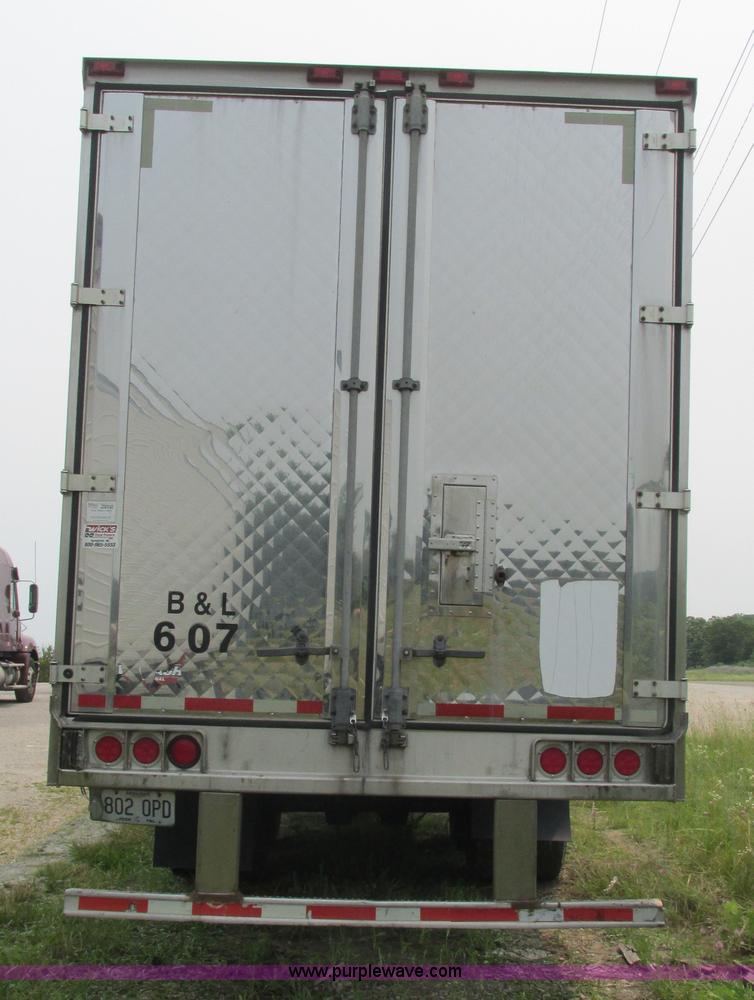 image for item J8553 2007 Wabash refrigerated van trailer