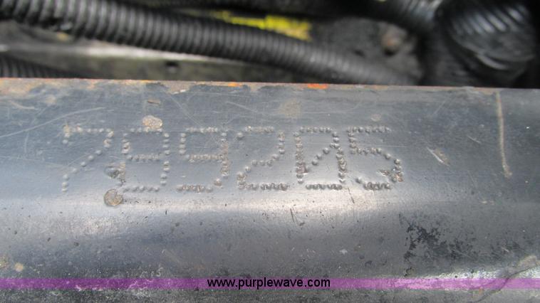 image for item J8557 1999 Kenworth T600 semi truck