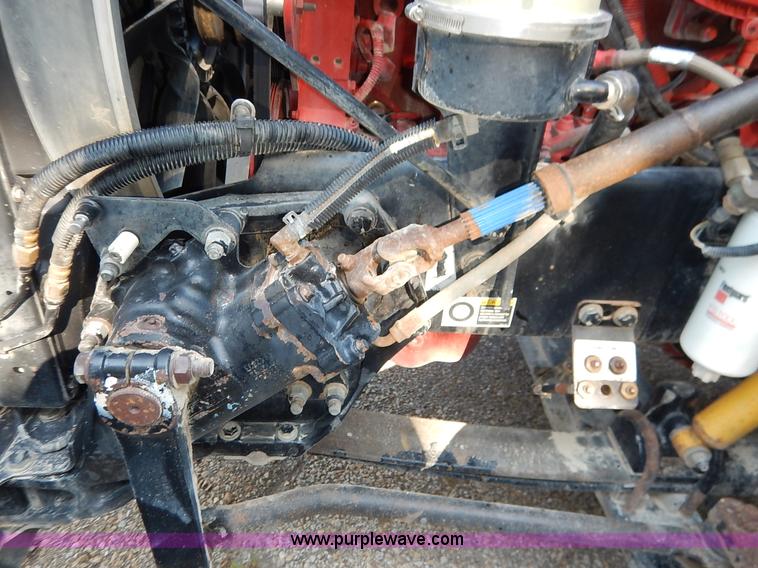 image for item K1530 2008 Peterbilt 384 semi truck