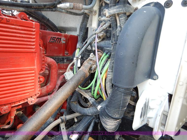 image for item K1530 2008 Peterbilt 384 semi truck