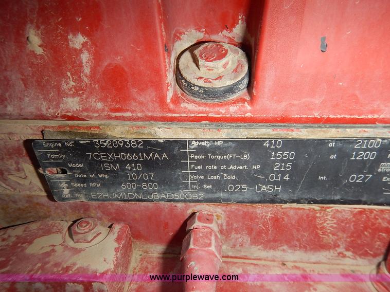 image for item K1530 2008 Peterbilt 384 semi truck