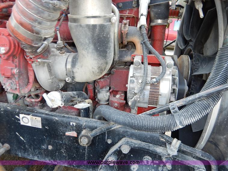 image for item K1530 2008 Peterbilt 384 semi truck