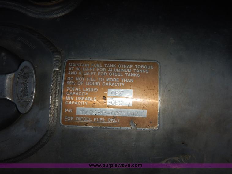 image for item K1530 2008 Peterbilt 384 semi truck