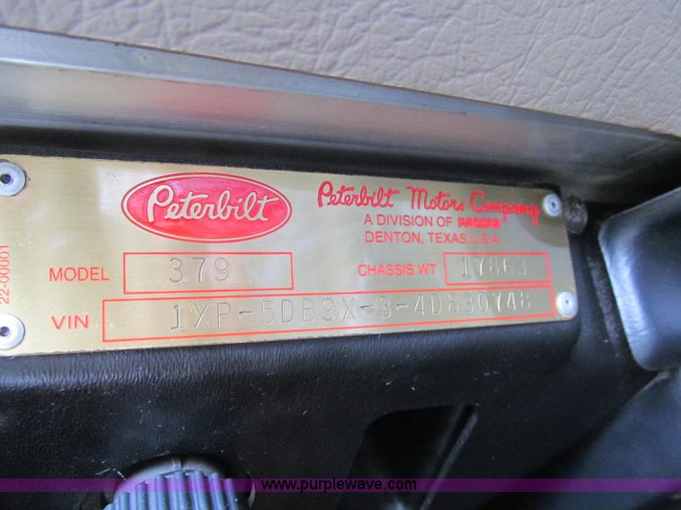 image for item K5734 2004 Peterbilt 379 semi truck