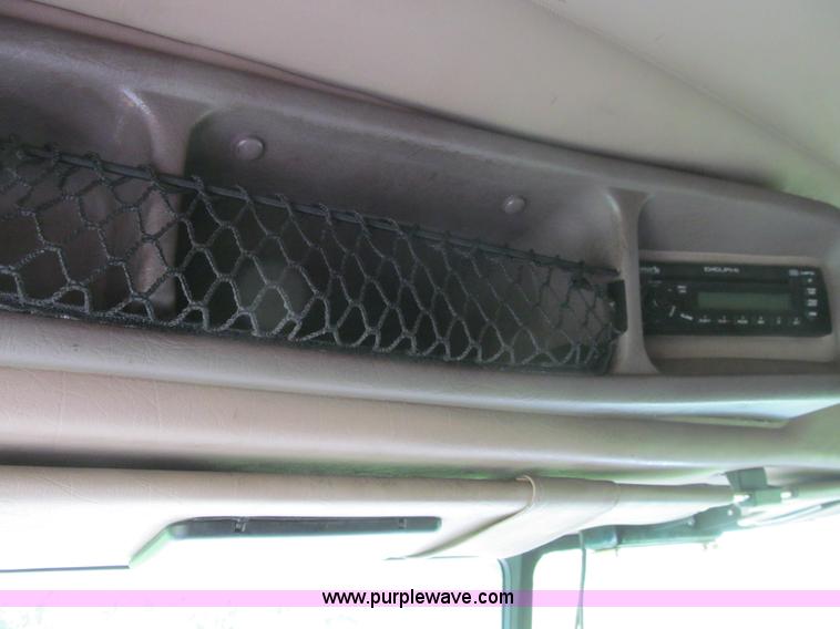 image for item K5734 2004 Peterbilt 379 semi truck