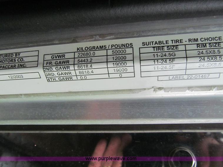 image for item K5734 2004 Peterbilt 379 semi truck