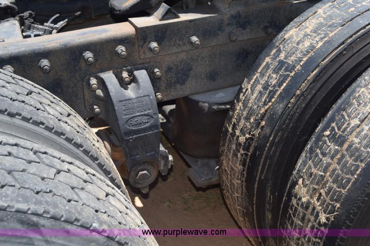 image for item K6130 2000 Peterbilt 377 semi truck