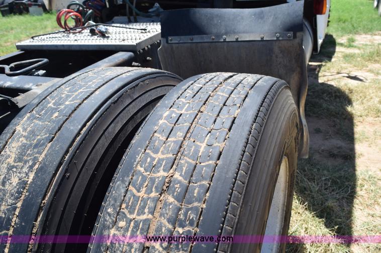 image for item K6130 2000 Peterbilt 377 semi truck