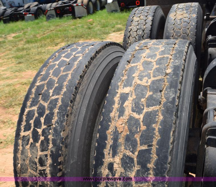 image for item K6130 2000 Peterbilt 377 semi truck