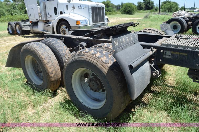 image for item K6131 1997 Mack CH613 semi truck