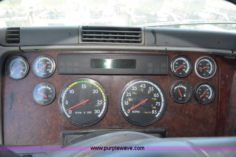 image for item K6141 1998 International Century FLC120 semi truck