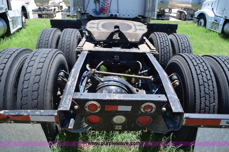 image for item K6141 1998 International Century FLC120 semi truck