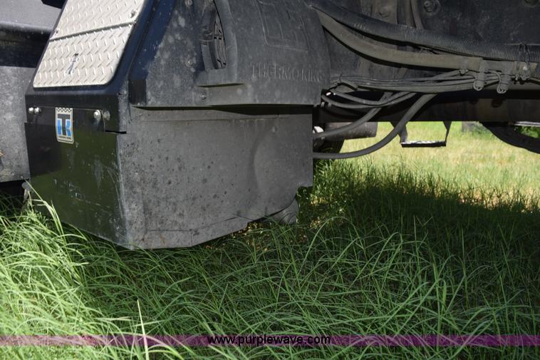 image for item K6143 2007 International 9400i semi truck