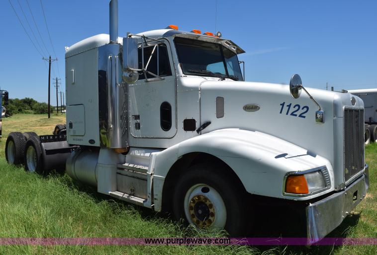 image for item K6144 1999 Peterbilt 377 semi truck