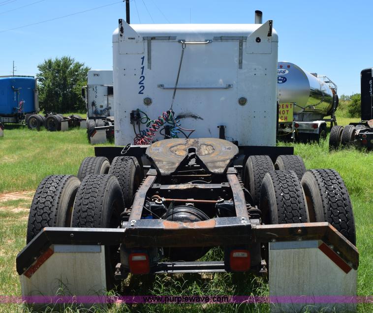 image for item K6144 1999 Peterbilt 377 semi truck