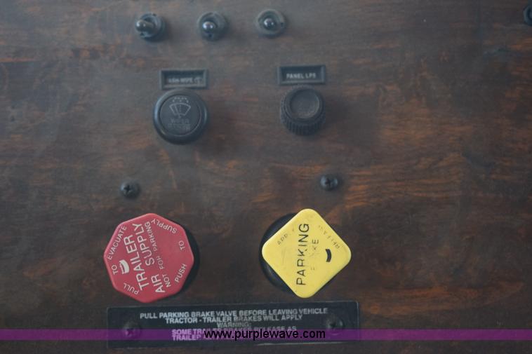 image for item K6144 1999 Peterbilt 377 semi truck