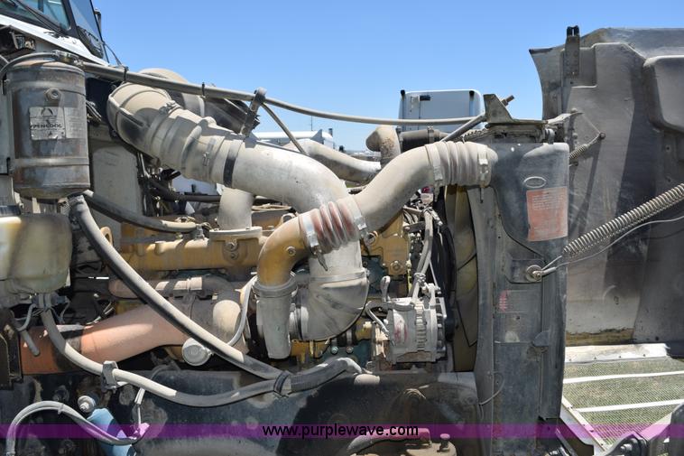 image for item K6144 1999 Peterbilt 377 semi truck