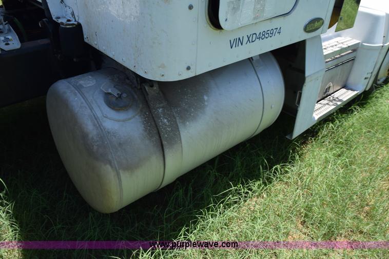 image for item K6144 1999 Peterbilt 377 semi truck