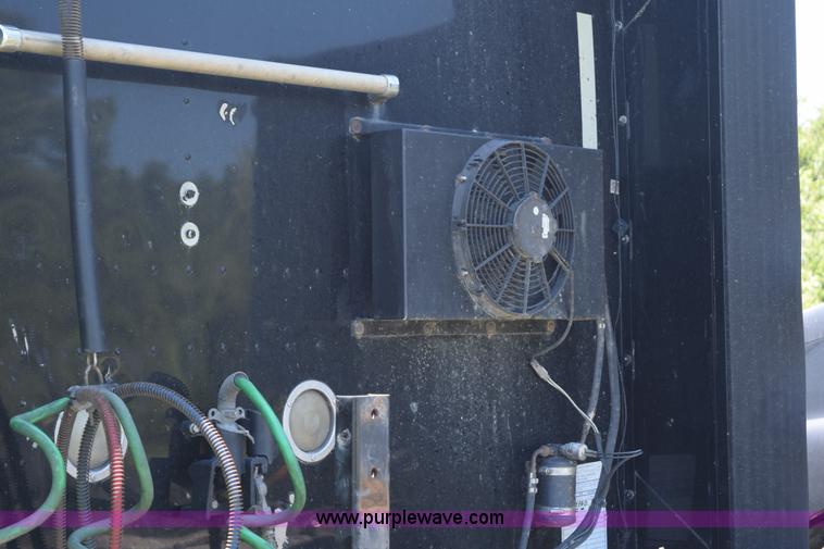 image for item K6147 2007 International 9400i semi truck