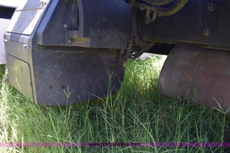 image for item K6147 2007 International 9400i semi truck