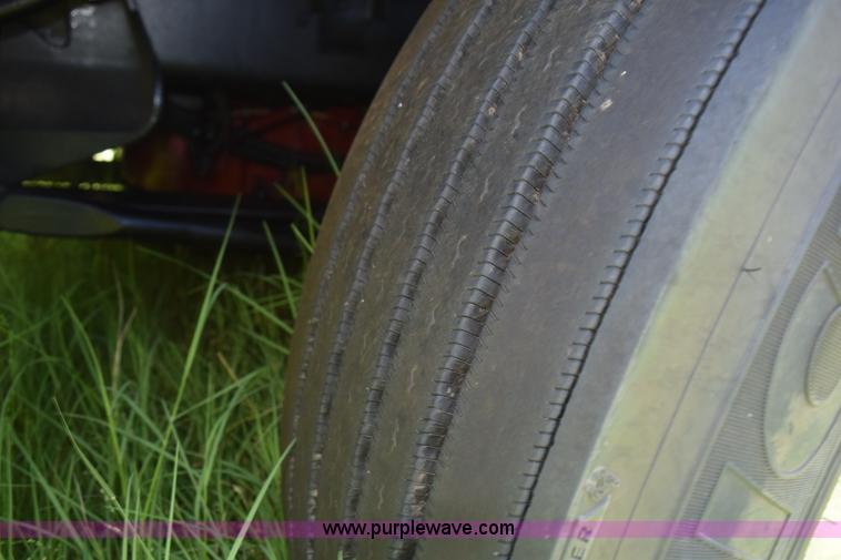 image for item K6147 2007 International 9400i semi truck