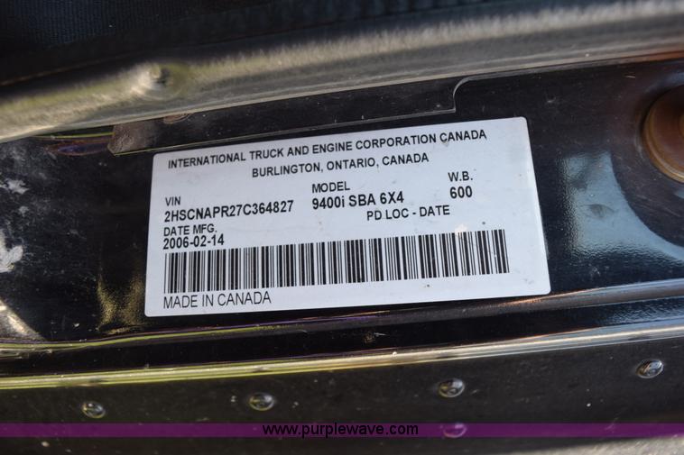 image for item K6147 2007 International 9400i semi truck
