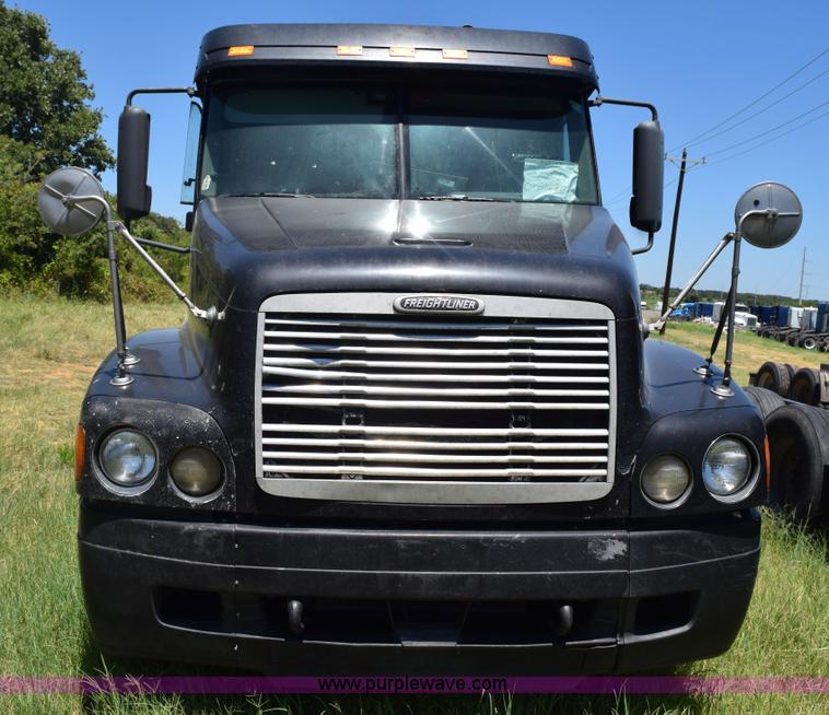 image for item K6148 2003 Freightliner Century ST120 semi truck